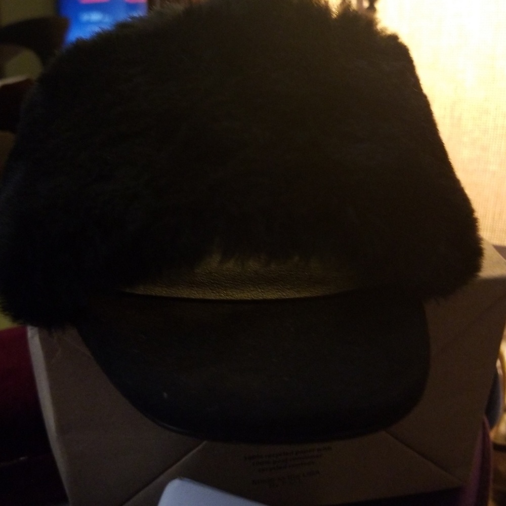 Shoes - Picture 2 of 4